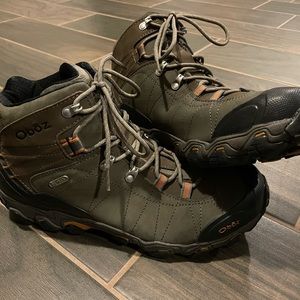 EUC Oboz Bridger b-dry hiking boots. Actually never worn